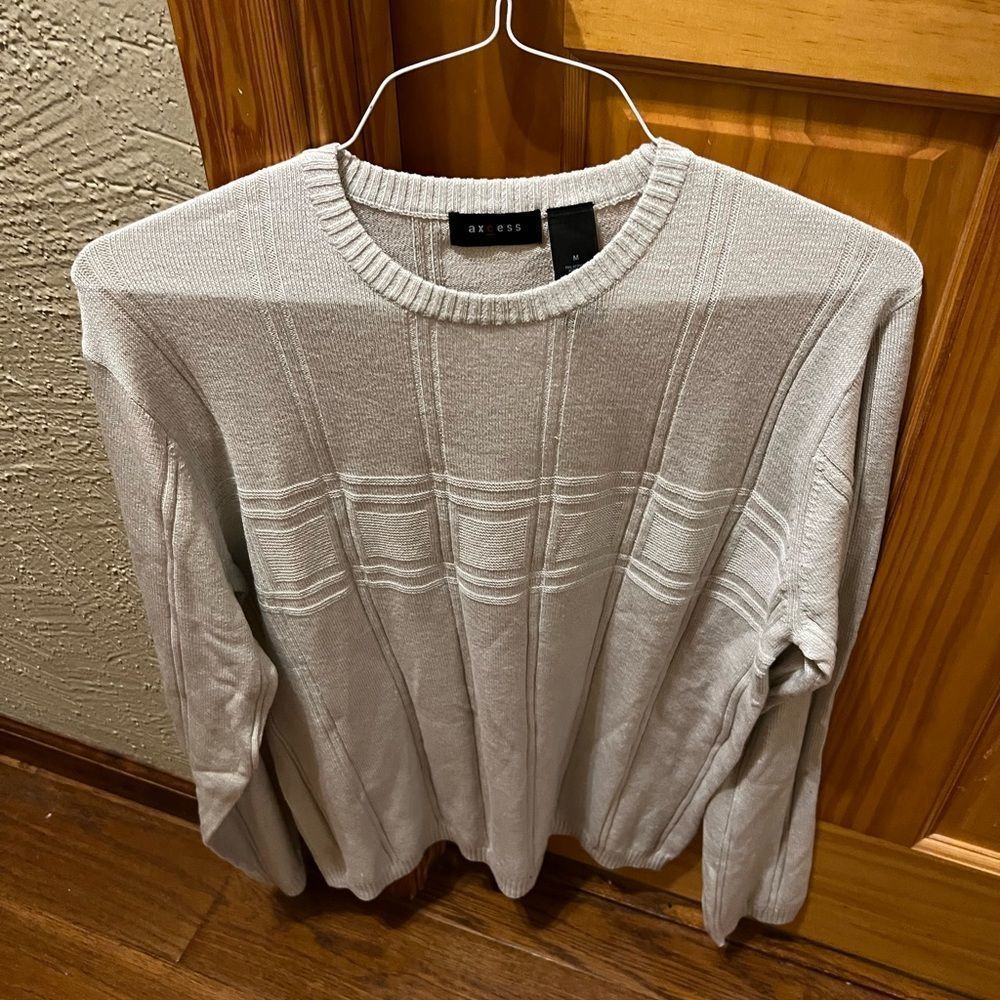 Axcess brand mens sweater size medium
